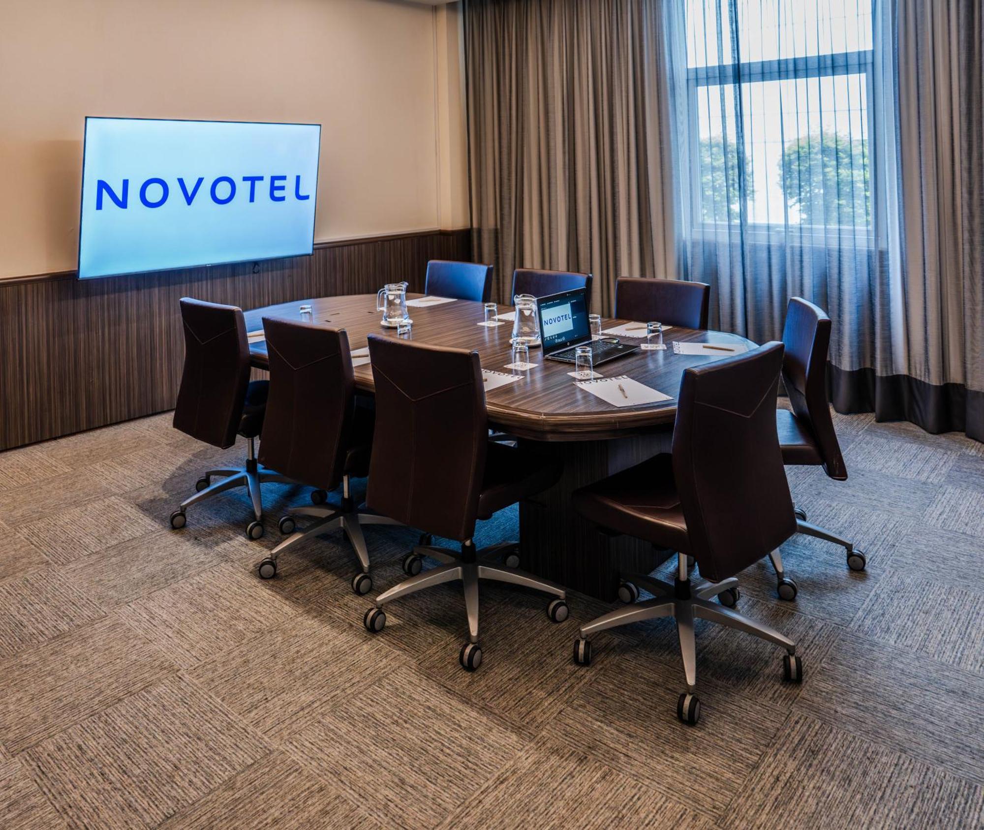Novotel Lima San Isidro Экстерьер фото