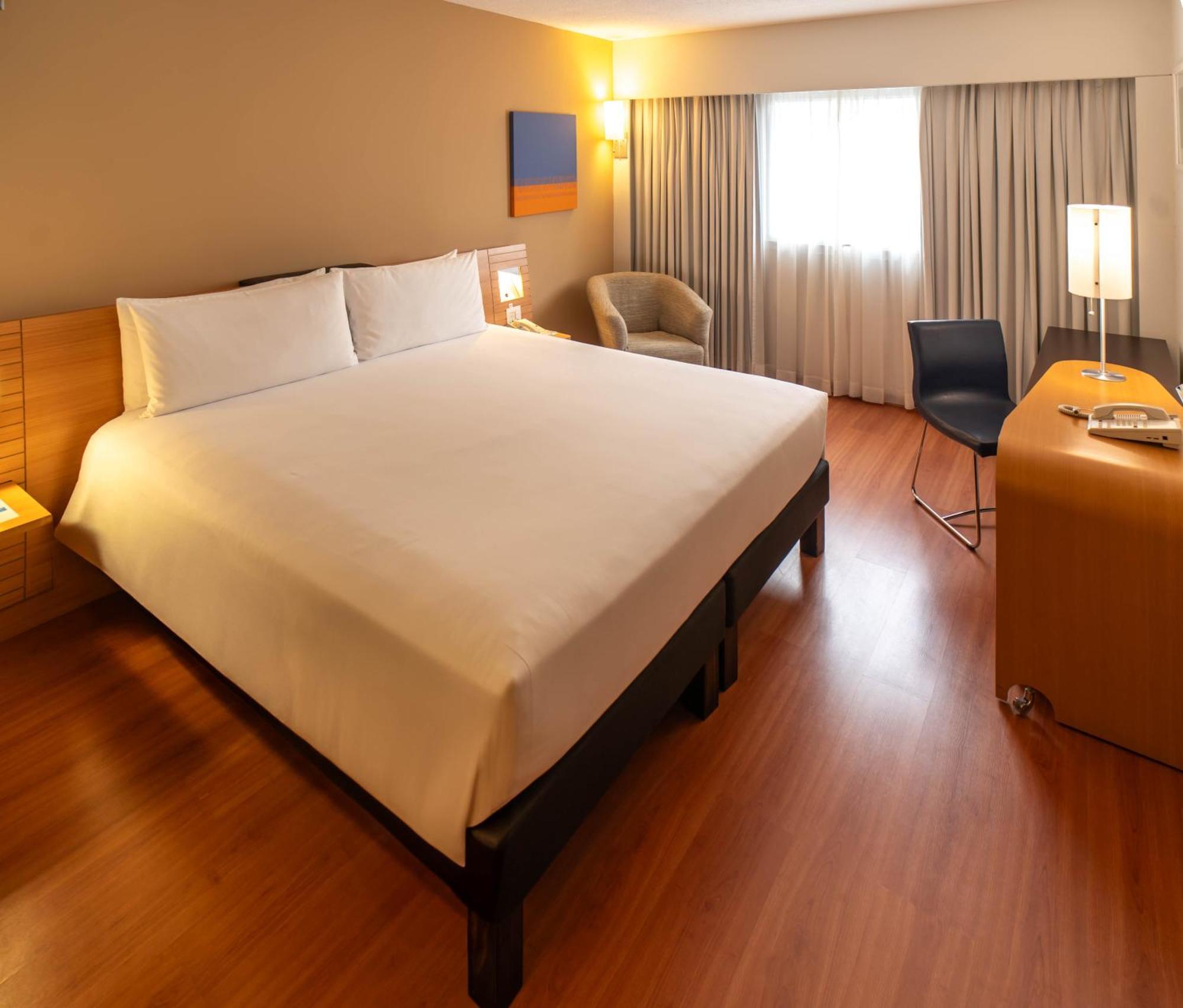 Novotel Lima San Isidro Экстерьер фото