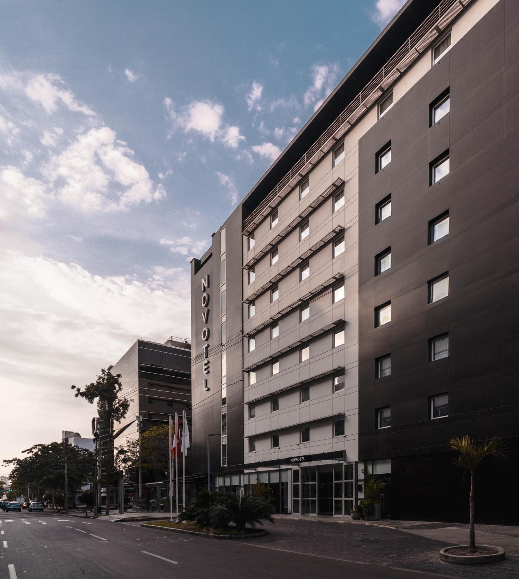 Novotel Lima San Isidro Экстерьер фото