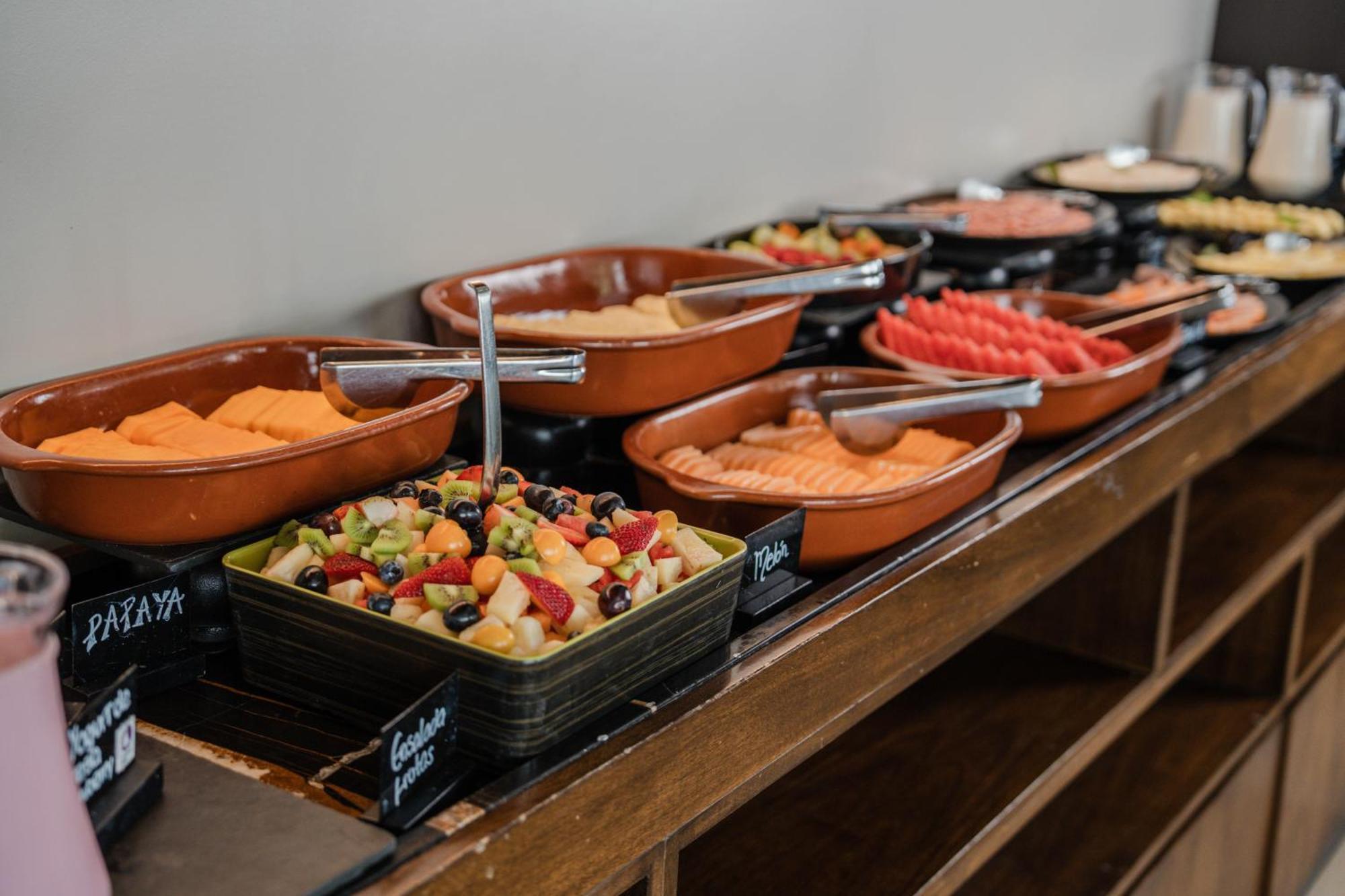 Novotel Lima San Isidro Экстерьер фото
