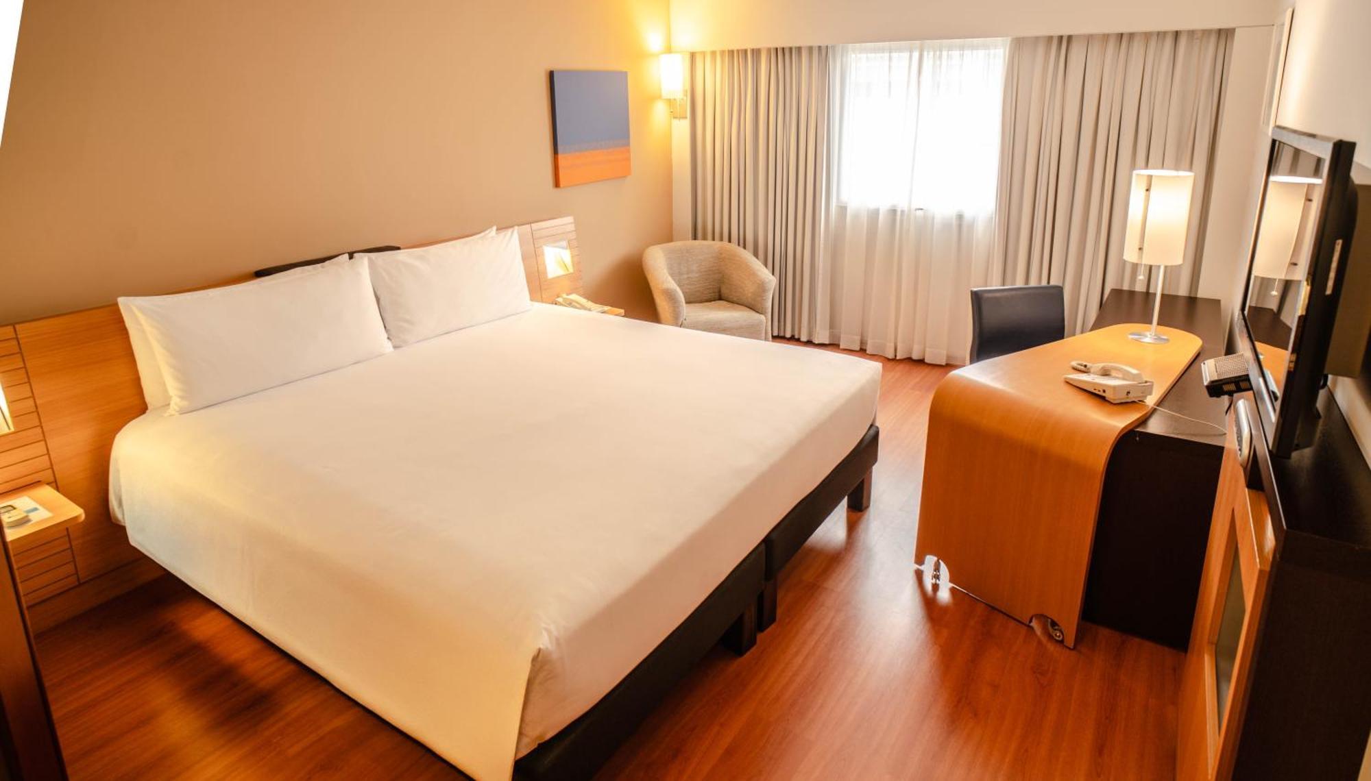 Novotel Lima San Isidro Экстерьер фото